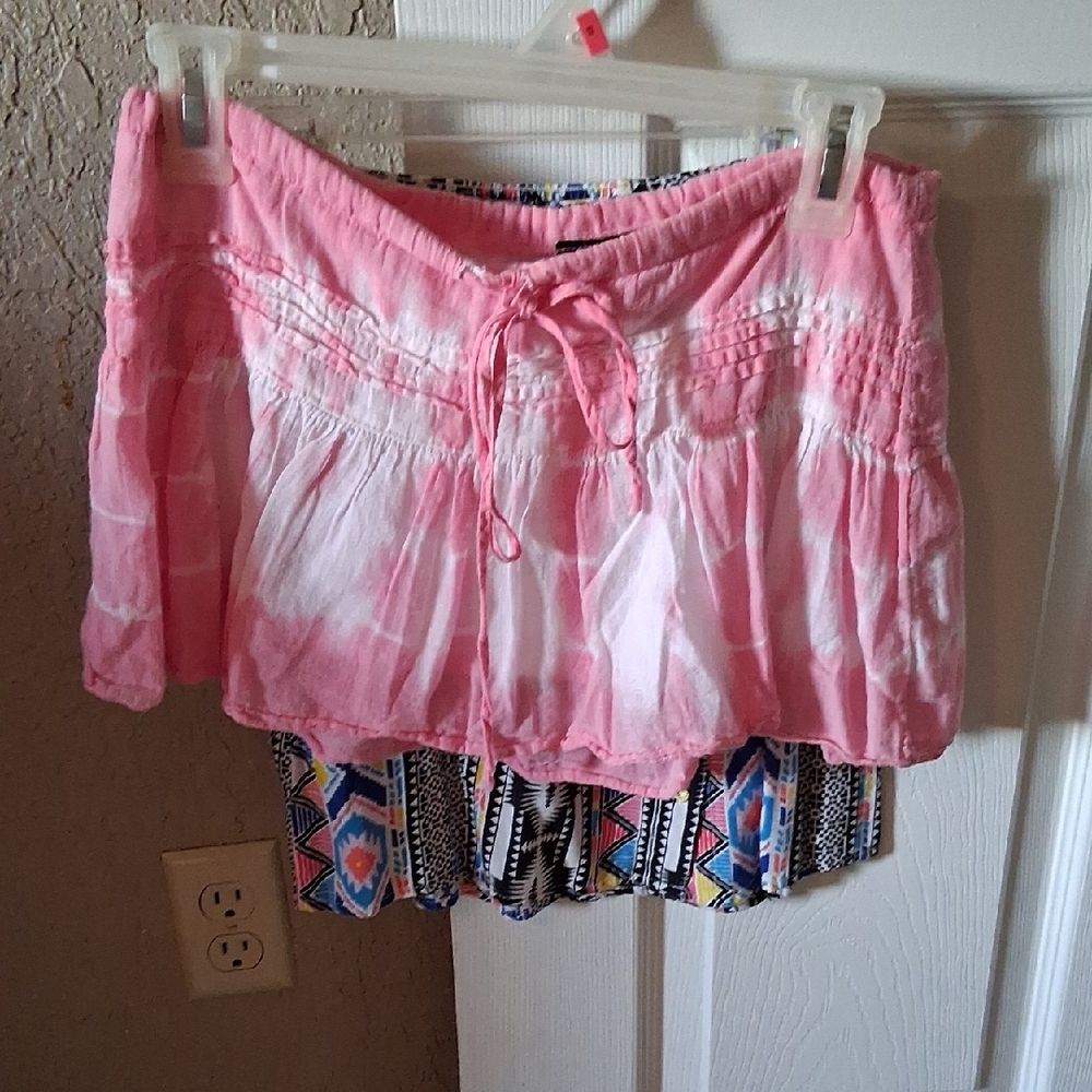 rue21 Pink and White Tie-Dye Peasant Blouse